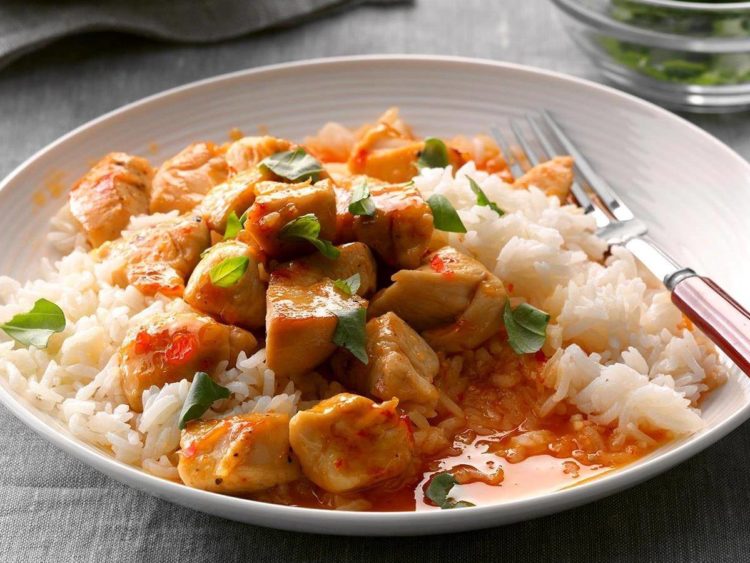 Livrări la domiciliu! Firmele de catering și restaurantele sunt disponibile în această perioadă pentru a vă aduce mâncarea acasă