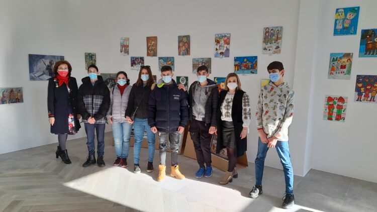 [FOTO] Expoziție internațională de artă plastică la Palatul Lugoj